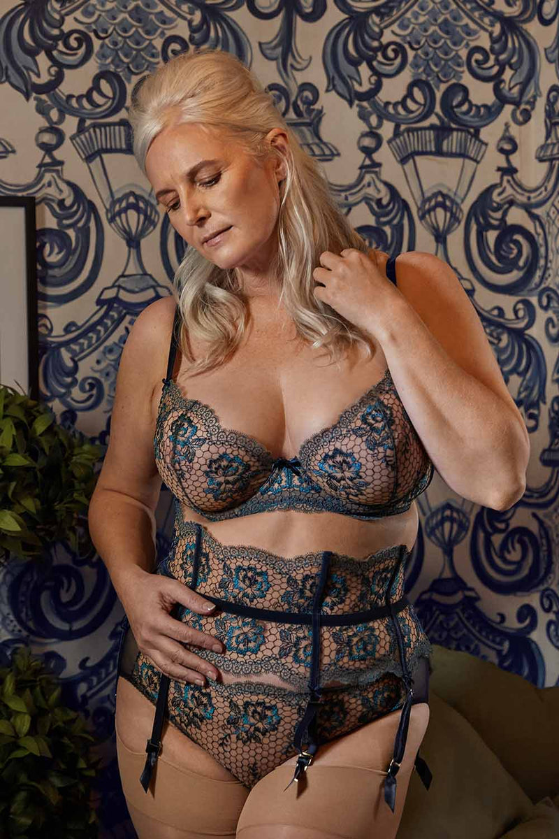 Evelina Blue Curve Bra