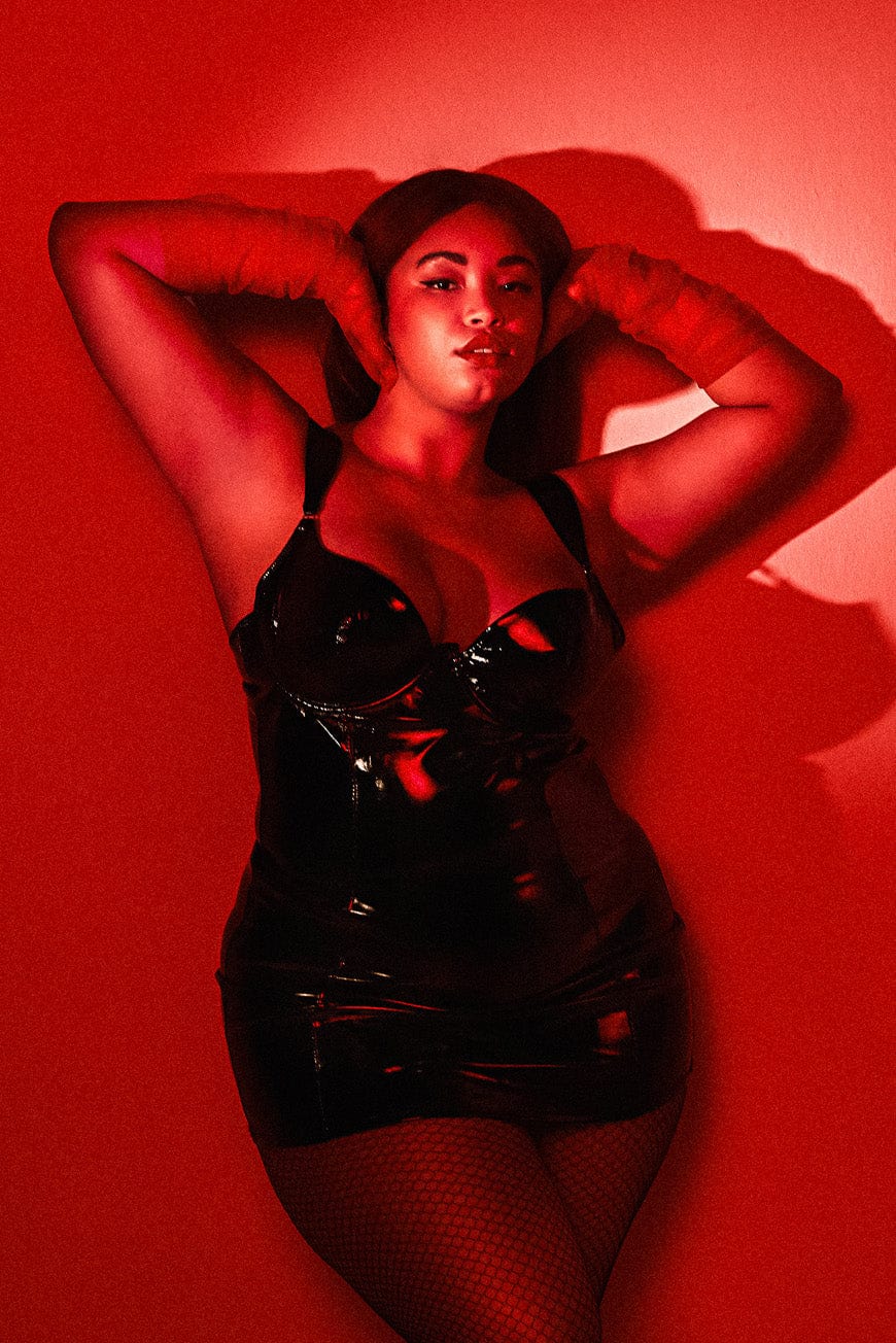 kinky party dress Dress to impress! Strict dress-code upon entry Outfits can be as follows but not limited to Bondage / Kinky / Chains / Leather / Latex / Lace / Lingerie / Bizarre /
